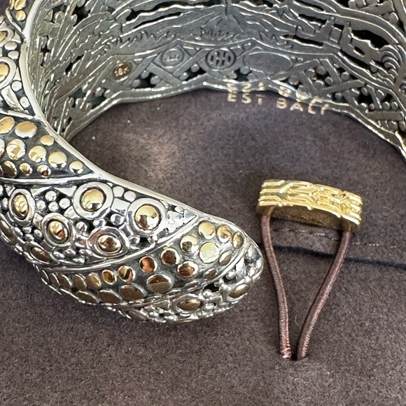 John Hardy Dot 18k Gold And 
Sterling Silver Hinge Bracelet - Picture 5 of 7